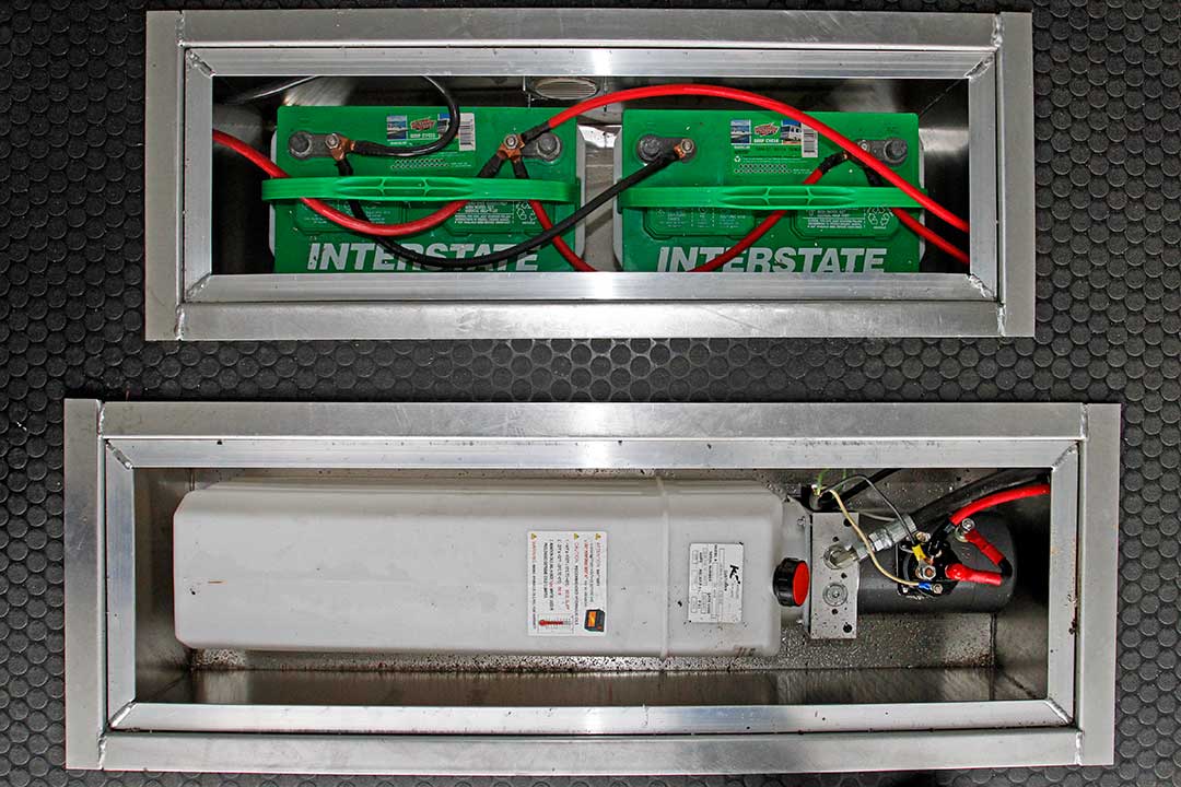 Marine Battery with Vented Interior Floor Mount Battery Box